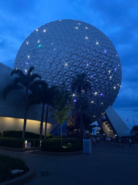 Epcot Ball, Shae Butter, Disney World Rides, Disney Adult, Disney World Pictures, Disney 2024, Disney World Epcot, Disney World Florida, Disney Dreams