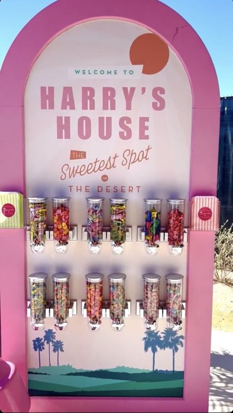 Party Rental Ideas, Party Rentals Business, Kids Branding Design, Event Booth Design, Craft Market Display, Sweet Carts, Baby Shower Candy Bar, Frozen Yogurt Shop, Food Cart Design