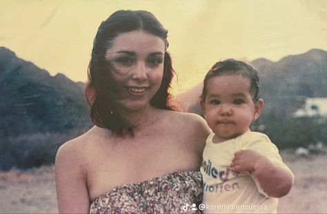 My grandma and mom at the beach in the 70s Real Photos From The 70s, Vintage Mom Aesthetic, 70s Pregnant, Mom Vibes Aesthetic, Beach Mom Aesthetic, Mom At The Beach, Aesthetic Grandma, 1970s Maternity, 70s Life