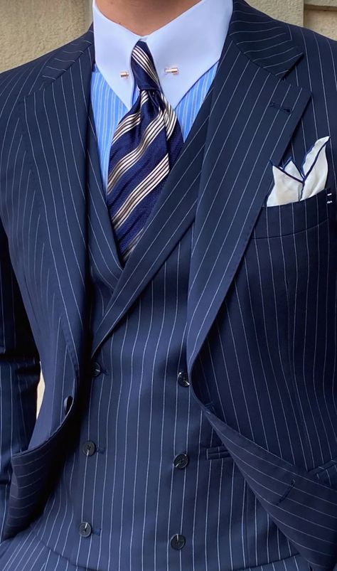 Blue Pinstripe Suit, Stylish Mens Suits, Blue Suits, Blue Suit Men, Classy Suits, Classy Outfits Men, Italian Suit, Mens Fashion Blazer, Male Style