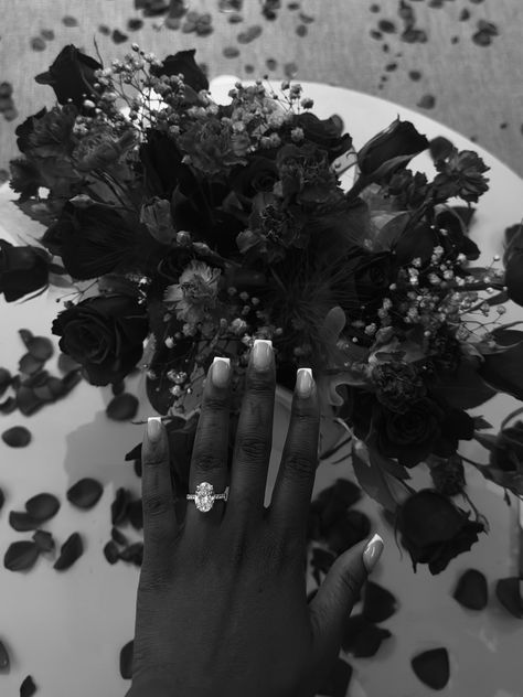 Wedding Ring Black Women Hand, Rings Black Women, Wedding Rings Black Women, Engagement Rings Black Women Hand, Rings Black, Black Engagement Ring, Dream Vision Board, Black Wedding Rings, Godly Marriage