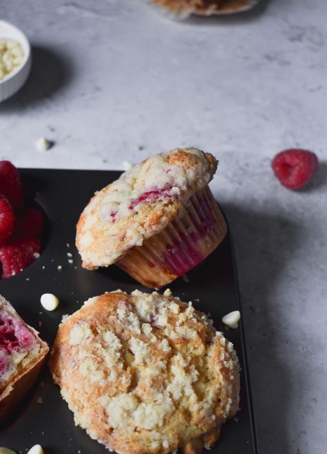 White Choc Raspberry Muffins, Lemon Raspberry White Chocolate Muffins, White Chocolate Raspberry Muffins Recipe, White Chocolate Muffins Recipes, White Chocolate And Raspberry Muffins, Muffin Raspberry, White Chocolate Raspberry Muffins, Breakfast Raspberry, Raspberry White Chocolate Muffins