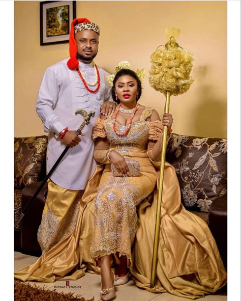 Akwa Ibom Bride, Efik Bride, Native Outfits, Ghanaian Wedding, Nigerian Traditional Wedding, Traditional Engagement, Dream Wedding Reception, African Wedding Attire, Traditional Gowns