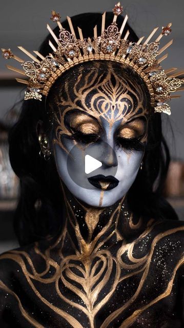 Black And Gold Halloween Makeup, Nyx Costume Goddesses, Goddess Face Paint, Graphic Makeup Ideas, Magical Makeup Looks, Nyx Goddess Costume, Gold And Black Makeup Looks, Goddess Makeup Halloween, Moon Goddess Makeup