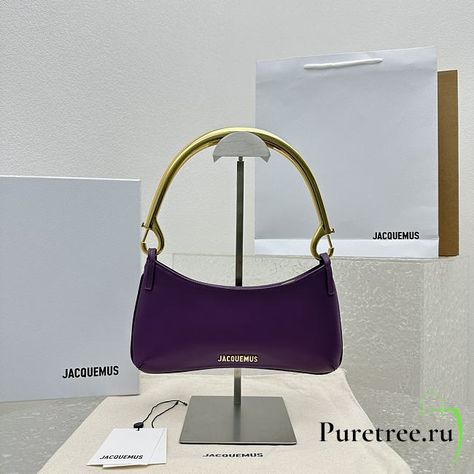 The bag you receive will look exactly like the one on the professional photos on our website. Whatsapp: +84769424419 or email puretree.ru@gmail.com #puretree #puretreeru #shoppingonline #onlineshop #bags #handbag #shoulderbag #totebag #shoes #jewelry #accessories #wallet #bag #luxurybrand #fashion #style #shirt #hat #earing #bracelet #necklace #trend #dior #louisvuitton #gucci #ysl #celine #outfit #bestseller #quality #highquality Oman Women, Jacquemus Bag, Triangle Bag, Retro Handbags, Motorcycle Bag, Gold Handbags, Fashion Belts, Clutch Pouch, Purple Bags