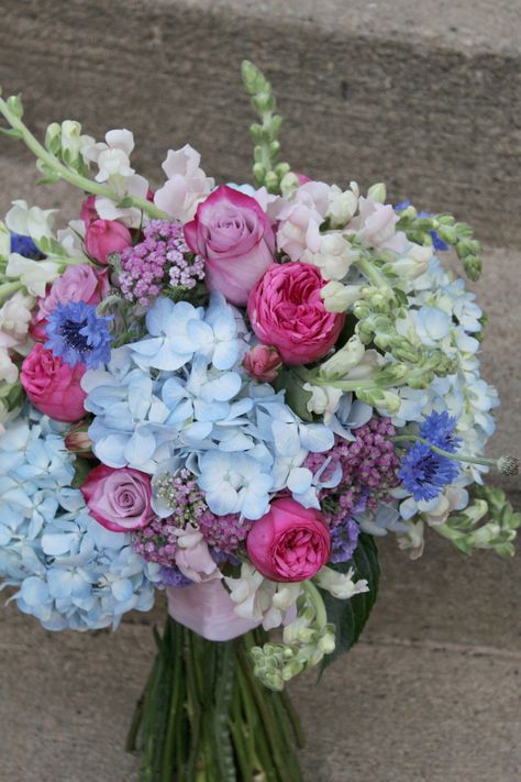 Pink Hydrangea Bouquet, Blue Hydrangea Bouquet, Prom Flowers Bouquet, Hydrangea Bridal Bouquet, Snap Dragons, Blue Flowers Bouquet, Hydrangea Bouquet Wedding, Tattoo Plant, Wedding Flowers Hydrangea