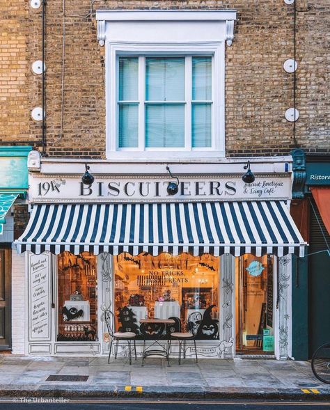 Cosy Vibes, Bakery Store, Shop Facade, European Doors, Storefront Design, French Market, Shop Fronts, Unique Buildings, Shop Front Design