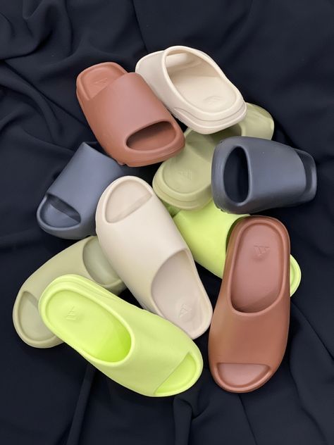 Yeezy Slides, Small Business Inspiration, Shoe Ideas, All Nike Shoes, Summer Slippers, Business Inspiration, Instagram Story Ideas, Life Photography, Pool Slides