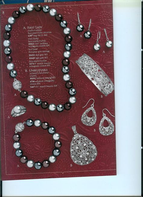 Premier  jewelry - Love every piece on this page! Just had a party...great quality Necklaces Organizer, Crafts Jewelry Making, Organizer Diy, Tiffany Bracelets, Making Necklaces, Organizer Jewelry, Premier Jewelry, Jewelry Organizer Diy, Accessories Display