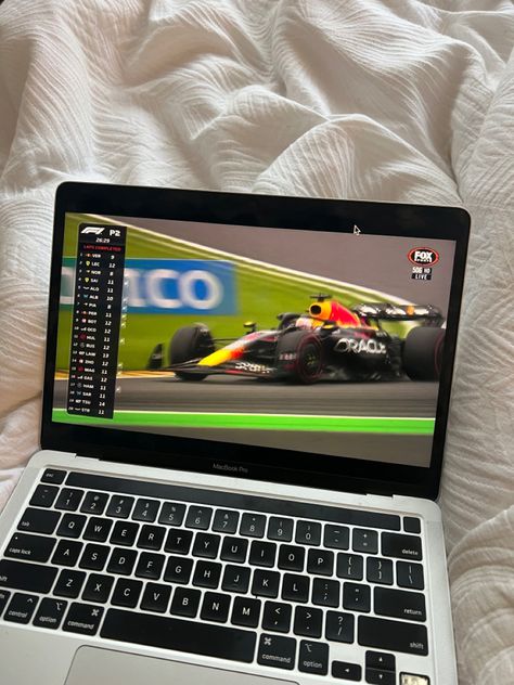 Watching Formula 1, Max Verstappen Aesthetic, Formula One Aesthetic, Max Aesthetic, F1 Girl, Laptop Aesthetic, Watch F1, F1 Aesthetic, Pray For Love