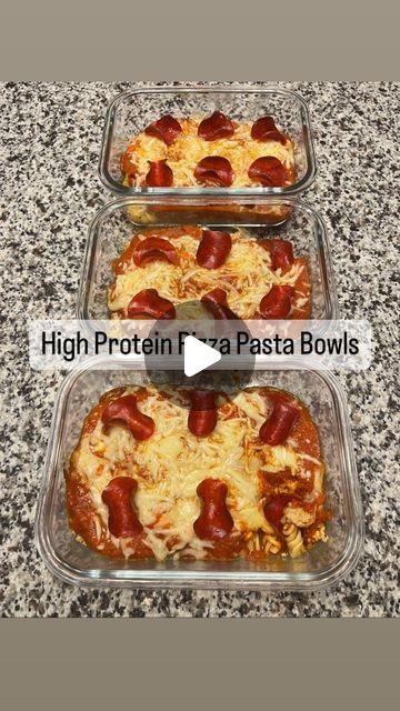 Meal Prep Pizza Bowl, Pizza Bowl Meal Prep, High Protein Shredded Chicken Recipes, Single Serve High Protein Meals, High Protein Pizza Bowl, What To Cook When You Have No Food, Low Cal High Protein Meal Prep, High Protein Pasta Meals, Work Lunch Meal Prep Clean Eating