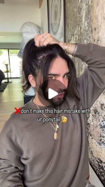 Matt Newman on Instagram: "@breakfastatbetsys taught me this and my life has never been the same 👱‍♀️ #hairtutorial #ponytail #highponytail #hairties #hairoftheday 👱‍♀️ do u like ur ponytails high ?!" Bangs With High Ponytail, High Pony Medium Length Hair, Cute Hair Ponytails, High Ponytail With Headband, Ponytail Blowout Hack, Ponytail With Part In The Middle, Ponytail With Front Pieces, Cute Ponytails For Medium Hair Easy, Ponytail Layered Haircut