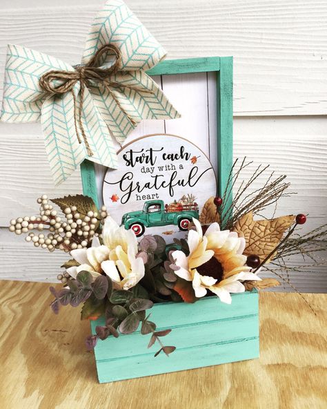 Crate Crafts, Fall Decor Dollar Tree, Dollar Store Diy Projects, Decorating Ideas For The Home, Diy Dollar Tree Decor, Fall Thanksgiving Decor, Dollar Tree Decor, Dollar Tree Diy Crafts, Diy Dollar Store Crafts