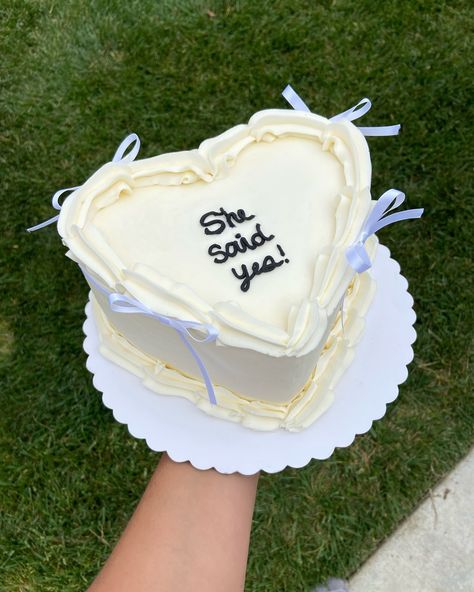 💍💍 #customcake #danapoint #oc #socal #engagement #cake #wedding #inspo #cakedecorating #cakedecorator #cakelover She Said Yes Cake Ideas, She Said Yes Cake Engagement, She Said Yes Cake, Engaged Cake, Engagement Cakes, She Said Yes, Cake Wedding, Cake Pictures, Cake Lover