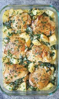 Garlic Parmesan Cream Sauce, Harvest Meals, Parmesan Cream Sauce, Night Recipes, Chicken And Potatoes, Chicken And Spinach, Chicken Potatoes, Garlic Parmesan, Poultry Recipes