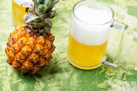 Bottle stores are closed during lockdown, but we have a healthier alternative to normal beer, and you can make it at home. Pineapple Beer, Pineapple Health Benefits, Pineapple Benefits, Homemade Alcohol, Beer Recipe, Homemade Beer, Home Brew, Beer Recipes, Three Ingredient