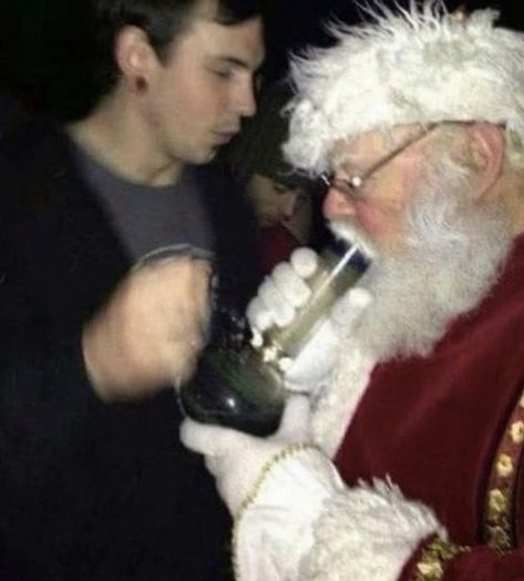 Cursed Christmas, Only Aesthetic, Love Memes, Christmas Images, Really Funny Pictures, Ancient Times, The Rules, Funny Images, Really Funny