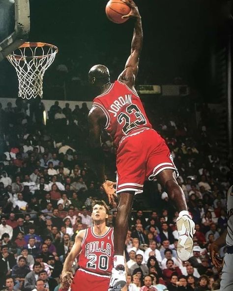 Michael Jordan Dunking, 23 Jordan, Michael Jordan Art, Michael Jordan Photos, Jeffrey Jordan, Michael Jordan Pictures, Michael Jordan Chicago Bulls, Nike Flight, Michael Jordan Basketball