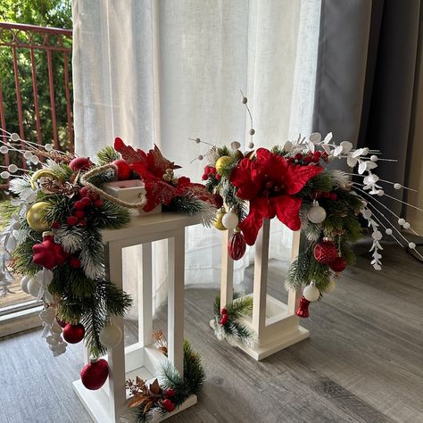 LalicUSA - Etsy Holiday Lanterns Christmas, Winter Table Decorations, Fireplaces Outdoor, Lantern Christmas Decor, Christmas Candle Holder, Holiday Lanterns, Lantern Swag, Pretty Christmas Decorations, Lantern Christmas