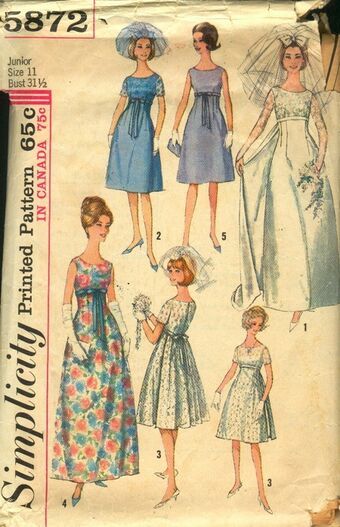 Wedding Dress Diy Sewing, Vintage Wedding Dress Pattern, Wedding Dresses 60s, Evening Gown Pattern, Robe Diy, Empire Waist Evening Dress, Empire Waist Wedding Dress, 1960s Wedding, Simplicity Patterns Vintage