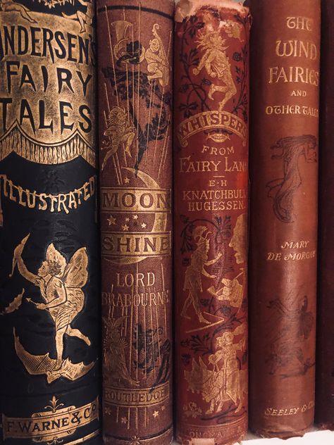 #antiquebook #oldbook #fairytale #livres Fairy Tales Book Aesthetic, Fairytale Books Aesthetic, Witch Books Aesthetic, Fairytale Book Cover, Fairy Tales Aesthetic, Fairytale Book Aesthetic, Avalon Aesthetic, Witch Book Aesthetic, Fairy Tale Aesthetic