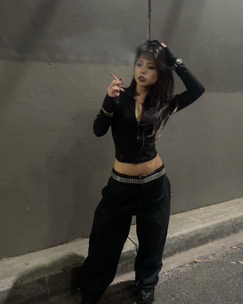 i want the whole loaf 🍞 ⭒ ⭒ ⭒ ⭒ ⭒ ⭒ #outfit #melbourne #explore #explorepage #outfitinspo #nikeshox #grungestyle #grungeaesthetic #model #photography #fashion Tie Outfit For Women Y2k, Tie Outfit For Women, All Black Aesthetic, Tie Outfit, 2000s Fashion Trends, Downtown Outfits, Insta Feed, Foto Ideas Instagram, Insta Inspo