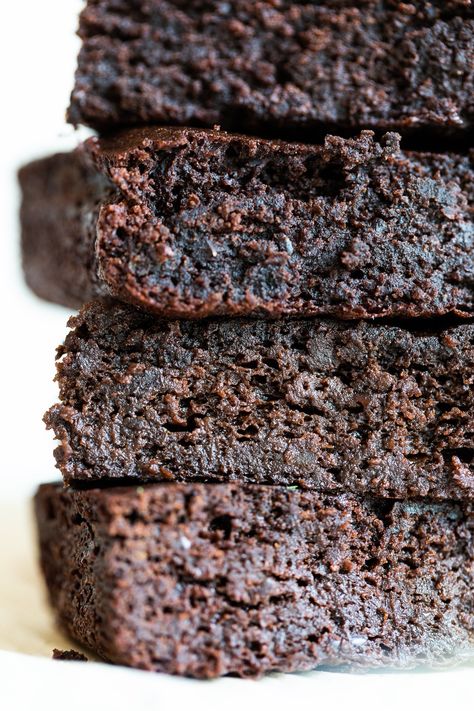 Adzuki bean brownies – HonestlyYUM Adzuki Beans Recipe, Azuki Bean Recipes, Bean Brownies Healthy, Adzuki Bean Recipe, Bean Recipe, Azuki Bean, Adzuki Beans, Bean Brownies, Brownie Batter