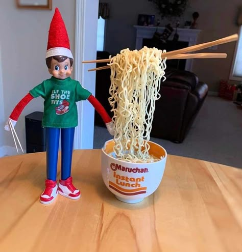 Ramon Noodles, Elves On The Shelf, Noodle Float, Elf Idea, Mini Candy Canes, Elf Magic, Awesome Elf On The Shelf Ideas, Xmas Elf, Elf Antics