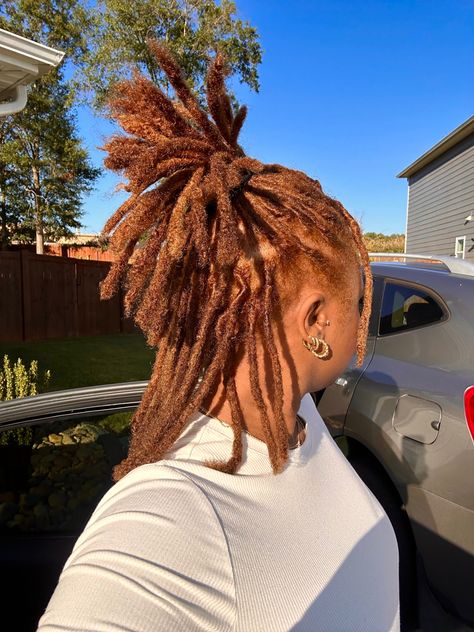 Ombre Brown Locs, Color 30 Locs, Golden Brown Locs, Copper Brown Locs, Honey Brown Dreads, Honey Blonde Locs Black Women, Light Brown Locs, Ginger Locs Black Women, Honey Brown Locs