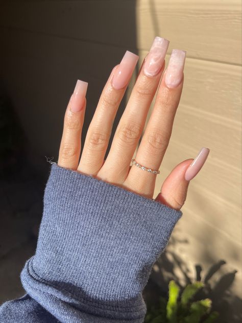 Light Pink Nails With Marble Design, Marble Nails Natural, Milky White Nails With Marble Design, Glossy Marble Nails, Milky Pink Nails Design, Marble Milky Nails, Pink Marmor Nails, Nude Marble Acrylic Nails, Square Nails Marble