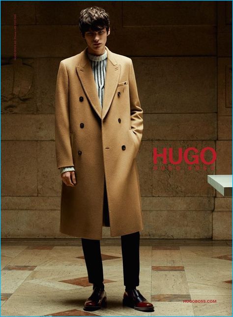 Elias de Poot dons a dashing double-breasted camel coat with a graphic sweater for Hugo Hugo Boss' fall-winter 2016 campaign. Trims Fashion, Modern Suits, Mens Fasion, Mens Fashion Editorial, Tailored Coat, Graphic Sweaters, Hugo Boss Man, Camel Coat, Fashion Advertising