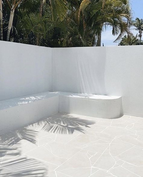 Tile Backyard Patio, White Patio Ideas, White Backyard, Patio Paving, White Patio, Backyard Remodel, Mediterranean Garden, Outdoor Gardens Design, Backyard Inspo