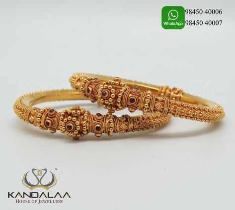 Gold Bangles Kada Indian Design, Kangan Bangles Gold, Kada Bangles Gold Design, Gold Kada Design For Women, Big Earrings Gold, Gold Reference, Simple Gold Bangle, Gold Kada, Kada Bangles