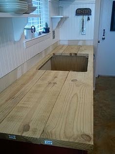 Diy Counters, Diy Wood Counters, Diy Kitchens, Wooden Counter, Wood Countertops, Kitchen Redo, Kitchen Makeover, Home Reno, Counter Top