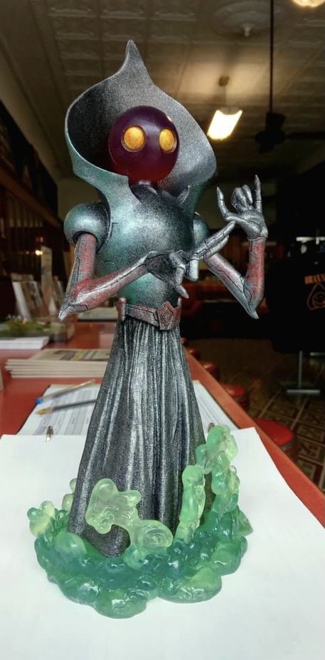 Owlman Cryptid, Mothman Art, Night Crawler Cryptid, Nightcrawler Cryptid, Flatwoods Monster Costume, Flatwoods Monster Tattoo, Mothman Statue, Flatwoods Monster Art, Flatwoods Monster