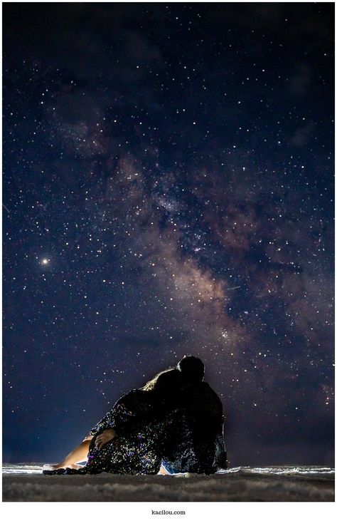 Night Sky Couple Under The Stars, Looking At The Stars Aesthetic, Under The Stars Aesthetic, Romantic Night Images, Couple Under The Stars, Couple Stars, Looking At Stars, Utah Salt Flats, Night Sky Wedding