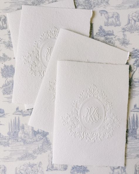 These sculpted embossed menu booklets needed a permanent spot on the feed 😍 From this past weekend’s old world-inspired Aspen wedding with @j.lemonsevents Aspen Wedding, Ethereal Wedding, Spot On, Aspen, Old World, Fig, Wedding Stationery, Stationery, Floral