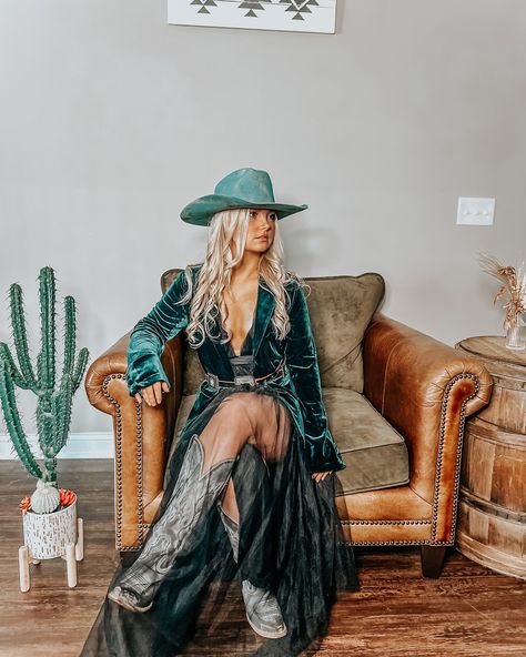 This Black Dress and Boots ♠️ are stealing the show ⚡️comment “BLACK DRESS” and I’ll send this western dream look outfit links to your DM’s The Kiersten Zile Collection (@kierstenzile) on Instagram | hello@kierstenzile.com ⚡️Western Fashion ⚡️ Shop Outfits 👇 Follow me on Insta! Watch the latest video from The Kiersten Zile Collection (@kierstenzile). Tik Tok 12.2k Followers | 72k likes Western Glam Dress, Nfr Dresses, Western Black Dress Outfit, Western Christmas Outfits Women, Western Christmas Party Outfit, Western Dress Outfits, Western Christmas Outfits, Western Wedding Outfits Guest, Black Dress And Boots