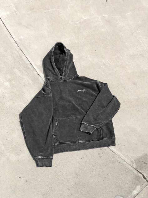 Premium Heavyweight Acid-Washed Hoodie // Vintage Black from GRIFF // NYC. Vintage streetwear at its finest Hoodie Design Aesthetic, Vintage Hoodies Men, Men Hoodies Aesthetic, Aesthetic Hoodies Men, Washed Grey Hoodie, Grey Hoodie Outfit Men, Black Hoodie Outfit Men, Grey Zip Up Hoodie Outfit, Vintage Hoodies Aesthetic