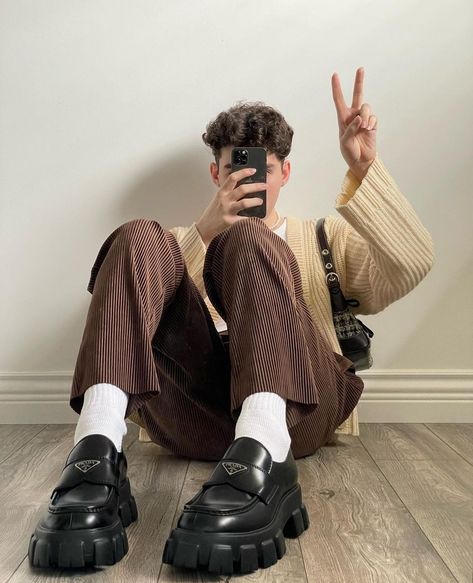 Ig. nickbirkbeck Platform Shoes Outfits, Black Loafers Outfit Men, Platform Loafers Outfit, Black Loafers Outfit, Neutral Spring Outfit, Loafers Men Outfit, Prada Loafers, Loafers Outfit, Neutral Style