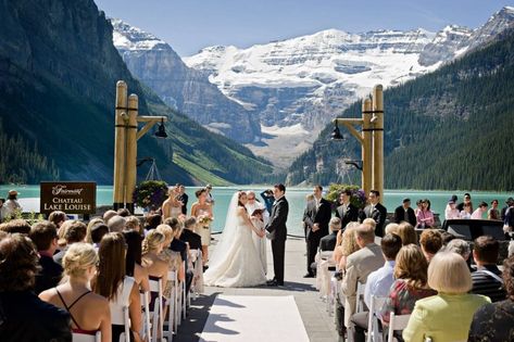 Getting married at Fairmont Château Lake Louise. The best wedding venues in the World. Find the best places to get married in Canada. We have rounded up the best wedding venues in Canada #weddingvenues #weddingsincanada Fairmont Chateau Lake Louise, Chateau Lake Louise, Alaska Wedding, Inexpensive Wedding Venues, Places To Get Married, Luxury Wedding Venues, Lake Wedding, Lake Louise, Best Wedding Venues