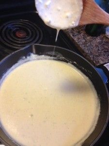 Lobster Ravioli with Garlic Cream Sauce – Cookies for England Ravioli Alfredo, Ravioli Sauce Recipe, Lobster Ravioli Sauce, Ravioli Sauce, Alfredo Sauce Recipe Easy, Lobster Ravioli, Garlic Cream Sauce, Cream Sauce Recipes, Ravioli Recipe