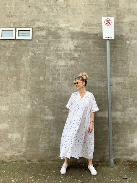 The Zero Waste Dress by Birgitta Helmersson - Sew Tessuti Blog Zero Waste Fashion Pattern, Zero Waste Sewing Projects, Zero Waste Dress, Zero Waste Sewing Patterns, Waste Dress, Zero Waste Sewing, Zero Waste Pattern, Styling Dresses, Maternity Sewing