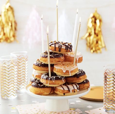 Donat Cake Birthday, Donut Stack Cake, Donuts Cake Birthday, Donut Cake Birthday, Birthday Donut Cake, Donut Birthday Cake, New Years Eve Dessert, Gold Donuts, Donuts Cake