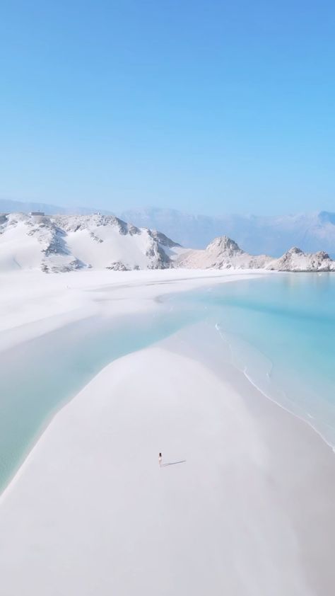 Socotra Aesthetic, Somalia Beach, Fad Fashion, Socotra Yemen, Socotra Island, Floating Lounge, Socotra, Welcome On Board, Island Tour