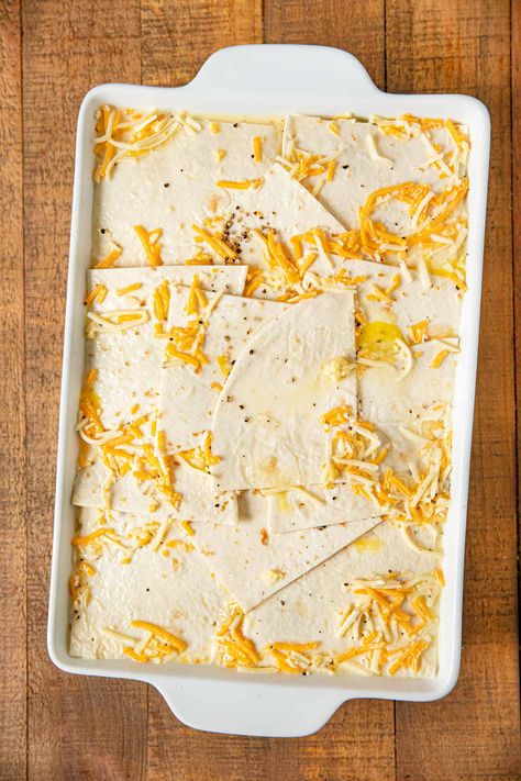 well. Layer ½ the flour tortillas in the Breakfast Burrito Casserole, Breakfast Lasagna Recipe, Recipe Using Tortillas, Mexican Recipies, Egg Bake Casserole, Breakfast Lasagna, Breakfast Tortilla, Casserole Breakfast, Tortilla Casserole