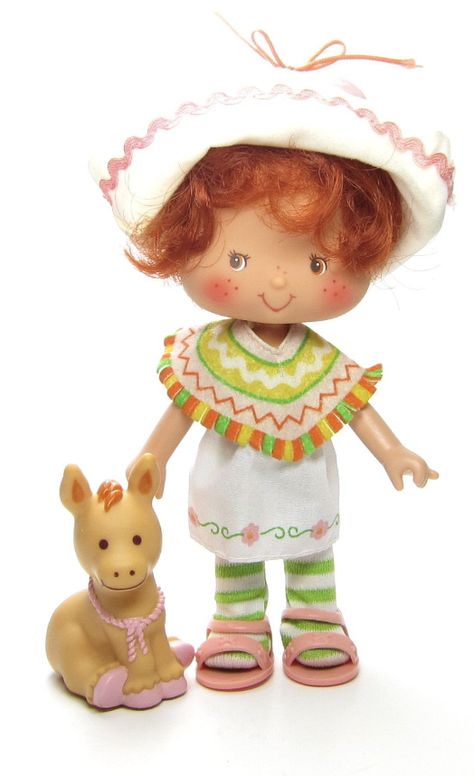 Vintage Cafe Ole Doll with Burrito Burro Strawberry Shortcake Doll 1979 Kenner Doll Strawberry Shortcake Cafe Ole, Cafe Ole Strawberry Shortcake, Vintage Strawberry Shortcake Aesthetic, Cafe Ole, Crocheted Things, Me Core, Strawberry Shortcake Doll, Vintage Strawberry Shortcake, Vintage Strawberry