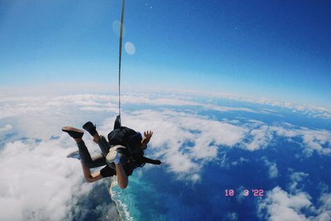 Sky Diving, Skydiving, 2023 Vision Board, 2023 Vision, Diving, Hawaii, Vision Board