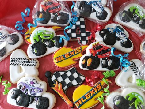 Blaze Cookies Decorated, Blaze And The Monster Machines Cookies, Blaze Cookies, Bday Party Boy, Blaze Birthday Party, Blaze Party, Blaze The Monster Machine, Blaze And The Monster Machines Party, Chocolate Rice Krispies