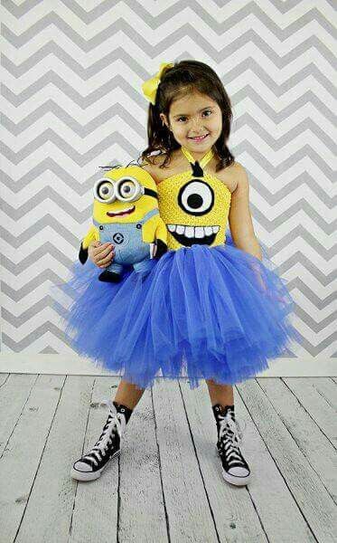 Minion dress Minion Tutu, Minion Dress, Girl Minion, Minion Halloween, Minion Theme, Minion Costumes, Minion Birthday Party, A Minion, Minions Despicable Me